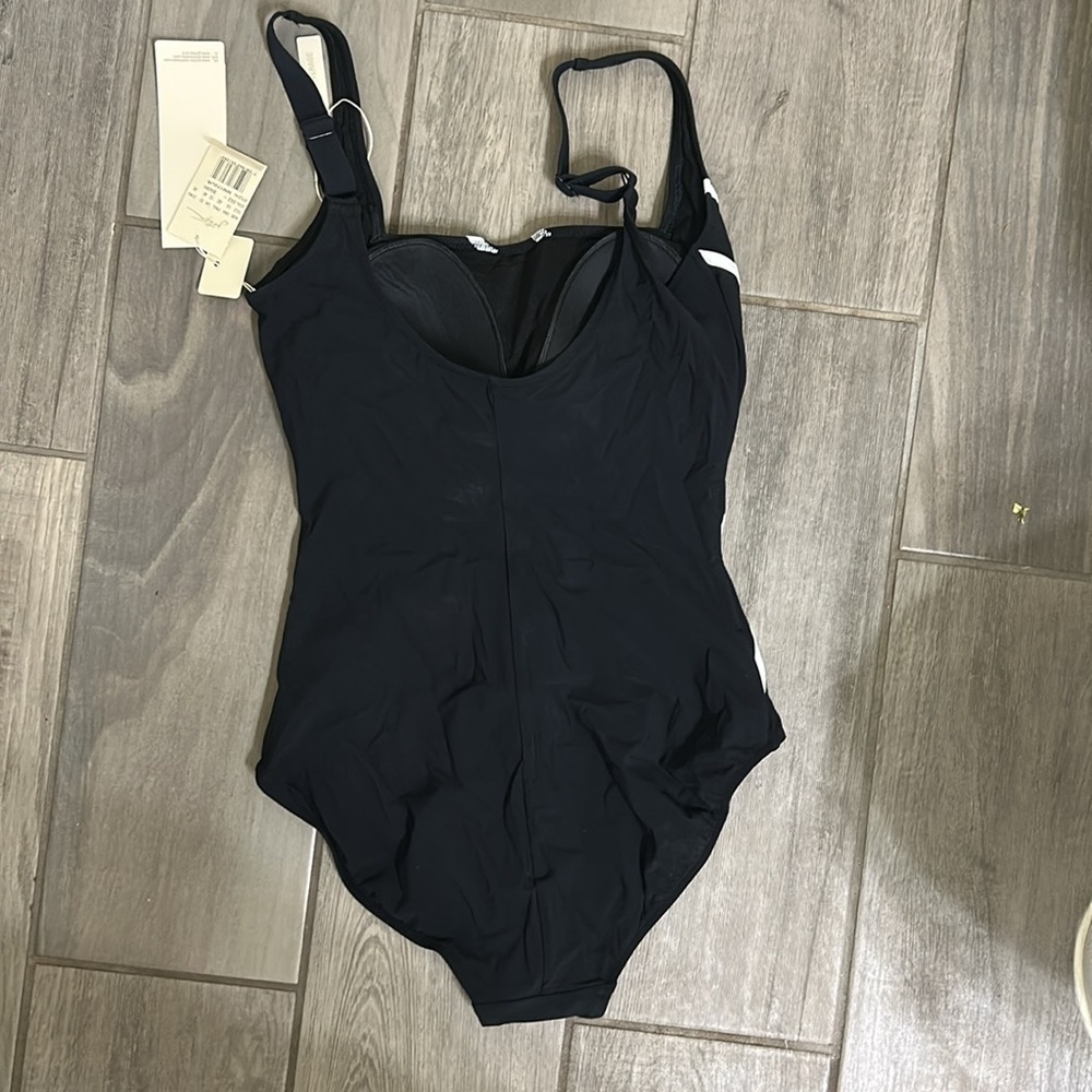 NWT Gottex Essentials Mirage Full Coverage Square Neck One Piece Swimsuit 10 - Picture 8 of 9